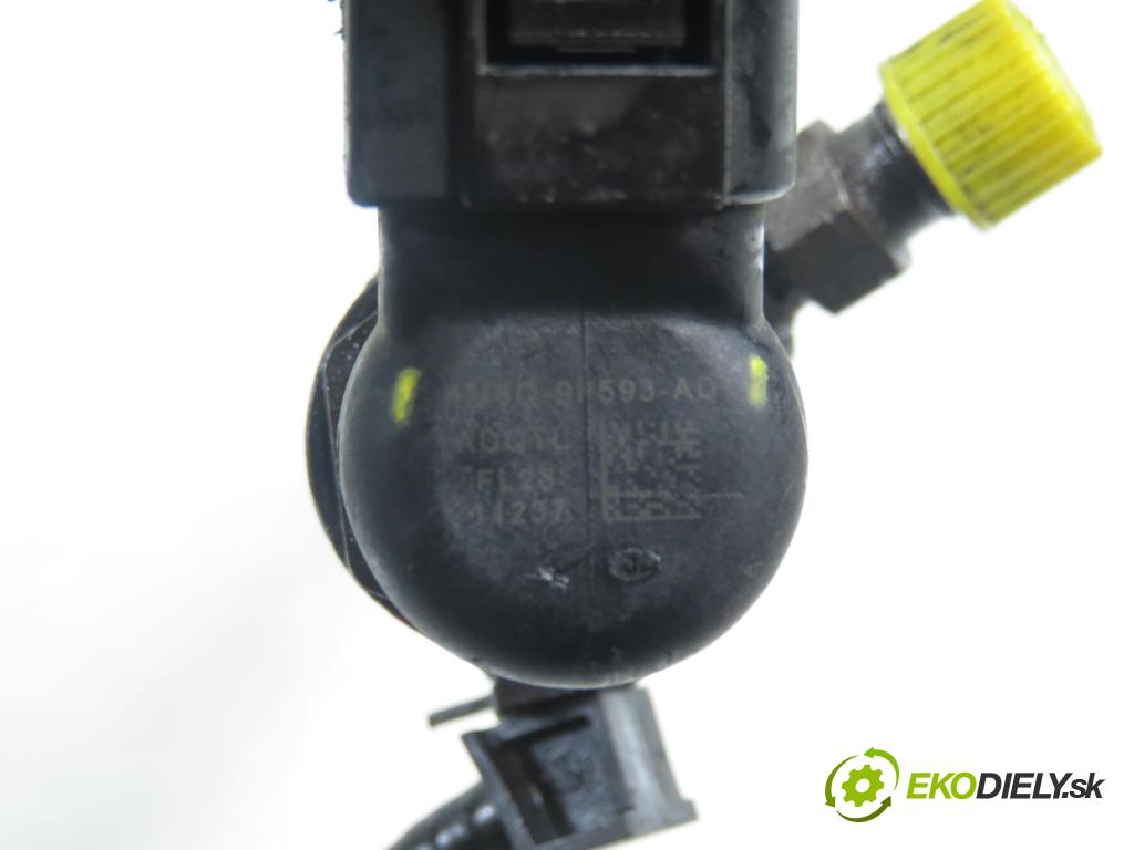 FORD FOCUS II (DA_, HCP) HB 2009 85,00 1.8 TDCi 115 - KKDA 1753,00 vstrekovač 4M5Q9F593AD (Vstrekovač paliva)