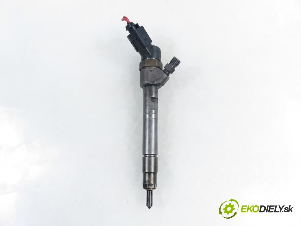 SMART FORTWO Coupe (450) HB 2004 30,00 0.8 CDI (450.300, 450.301, 450.302, 450.303, 450.3 799,00 vstrekovač 0445110023 ; 6600700187 (Vstrekovač paliva)