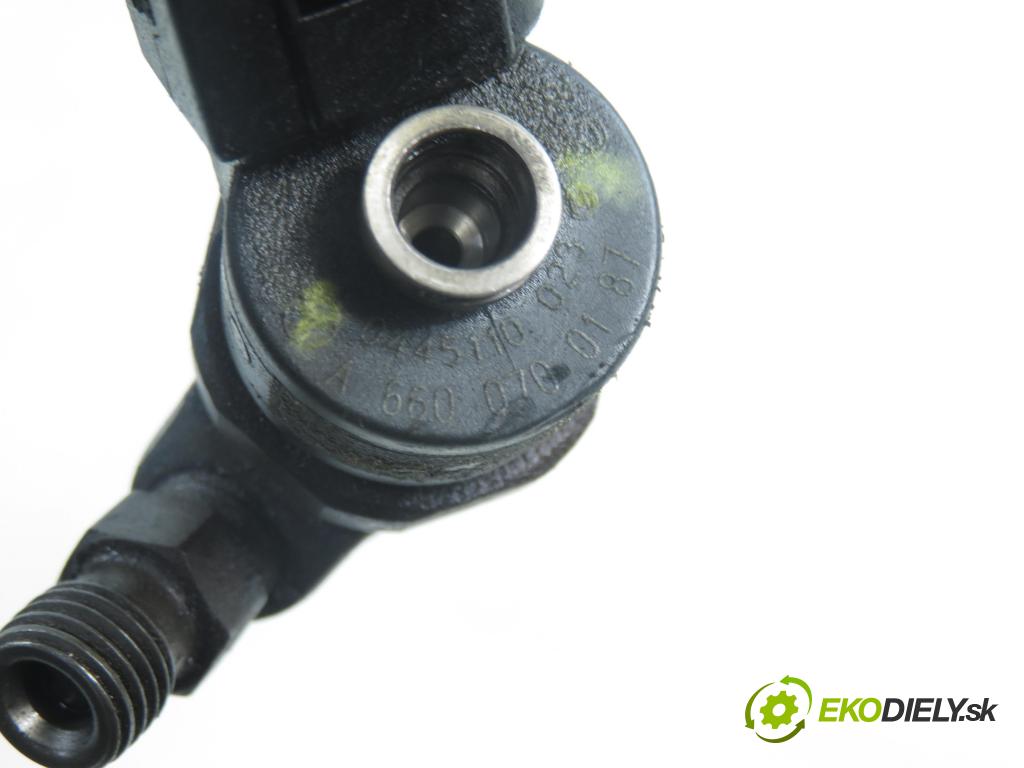 SMART FORTWO Coupe (450) HB 2004 30,00 0.8 CDI (450.300, 450.301, 450.302, 450.303, 450.3 799,00 vstrekovač 0445110023 ; 6600700187 (Vstrekovač paliva)