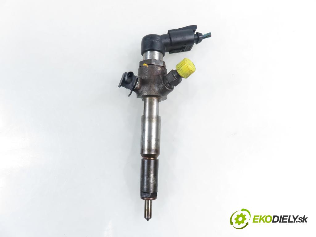 FORD FOCUS II (DA_, HCP) HB 2009 85,00 1.8 TDCi 115 - KKDA 1753,00 vstrekovač 4M5Q9F593AD (Vstrekovač paliva)