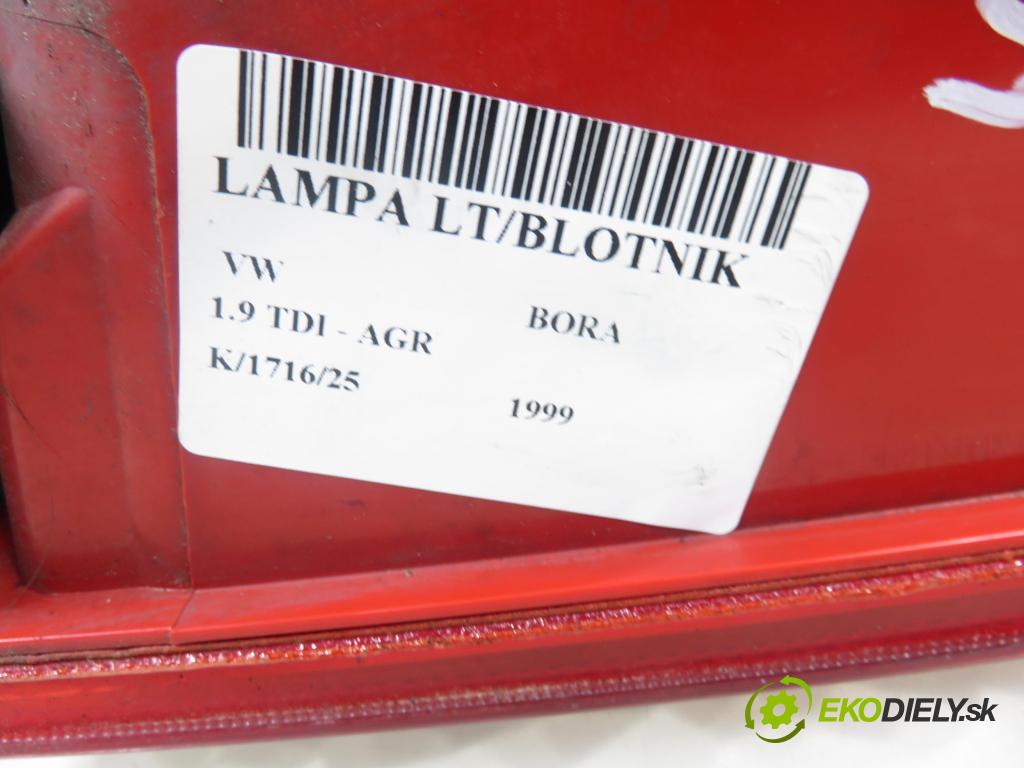 VW BORA (1J2) SEDAN 1999 66,00 1.9 TDI - AGR 1896,00 světlo levé zadní 1J5945257