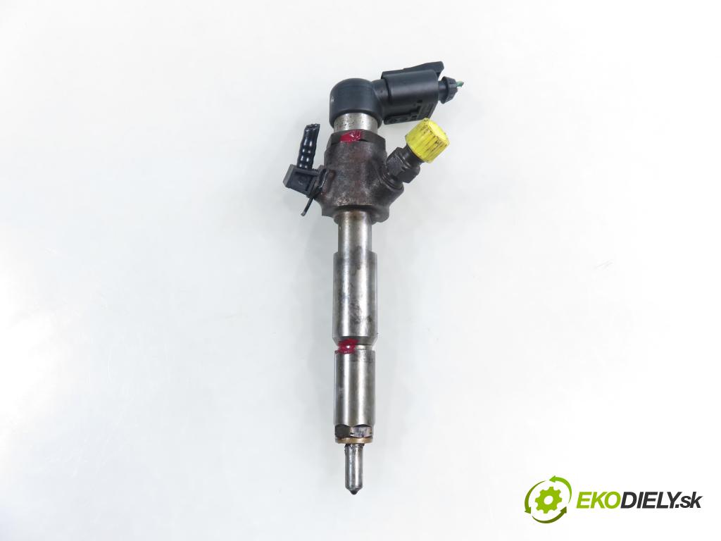 FORD FOCUS II (DA_, HCP) HB 2009 85,00 1.8 TDCi 115 - KKDA 1753,00 vstrekovač 4M5Q9F593AD (Vstrekovač paliva)