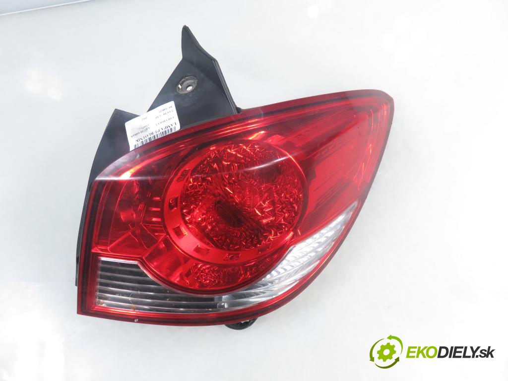 CHEVROLET CRUZE liftback (J305) HB 2012 120,00 2.0 Dsl - LNP 1998,00 Svetlo pravé zadné 