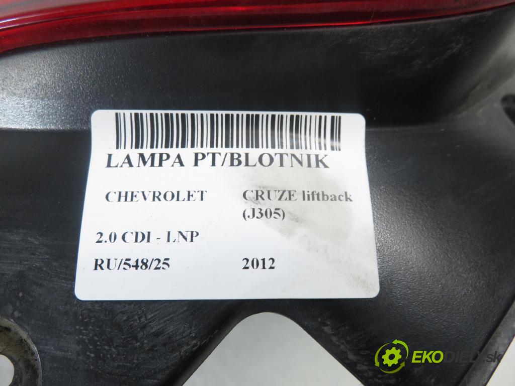CHEVROLET CRUZE liftback (J305) HB 2012 120,00 2.0 Dsl - LNP 1998,00 Svetlo pravé zadné