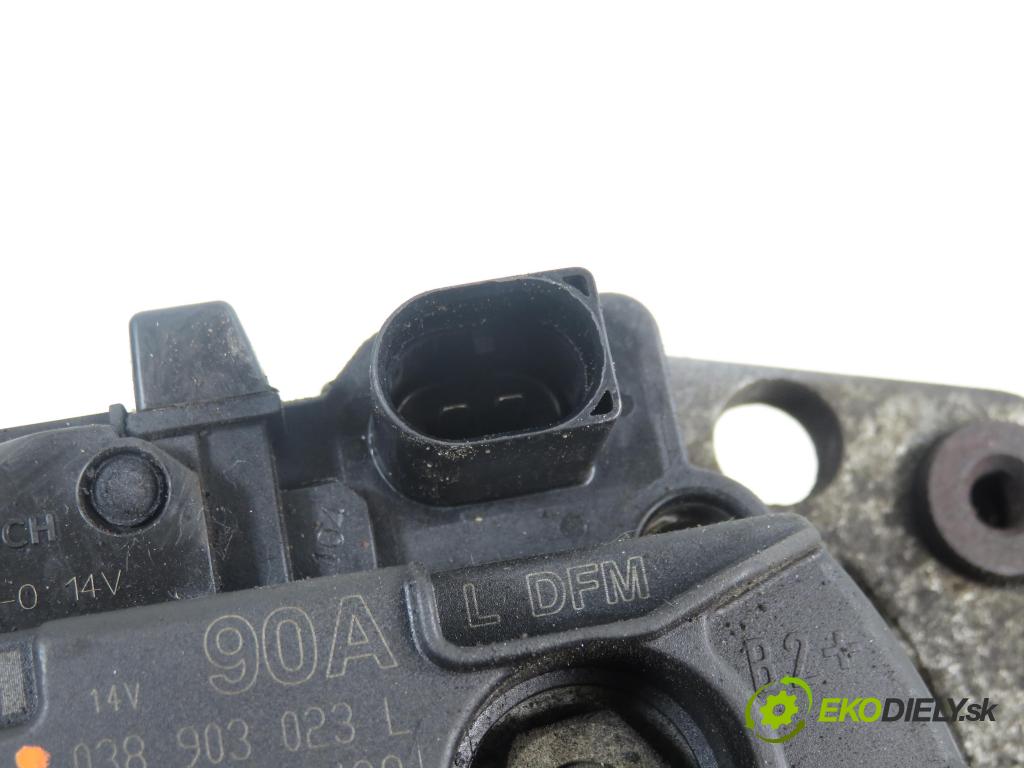 VW BORA (1J2) SEDAN 1999 66,00 1.9 TDI - AGR 1896,00 Alternátor 038903023L ; 0124214001 (Alternátor)