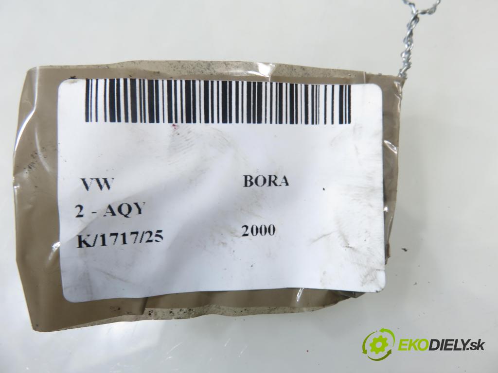 VW BORA (1J2) SEDAN 2000 85,00 2 - AQY 1984,00 KOMPRESOR: klimatizace  (Kompresor klimatizace)