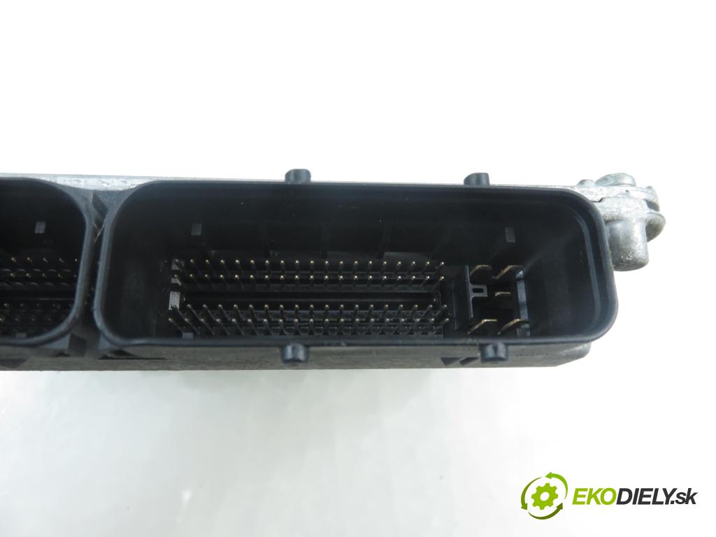 VW TOURAN (1T1, 1T2) MINIVAN 2005 75,00 1.6 - BGU 1595,00 Riadiaca jednotka Motor 06A906033CG