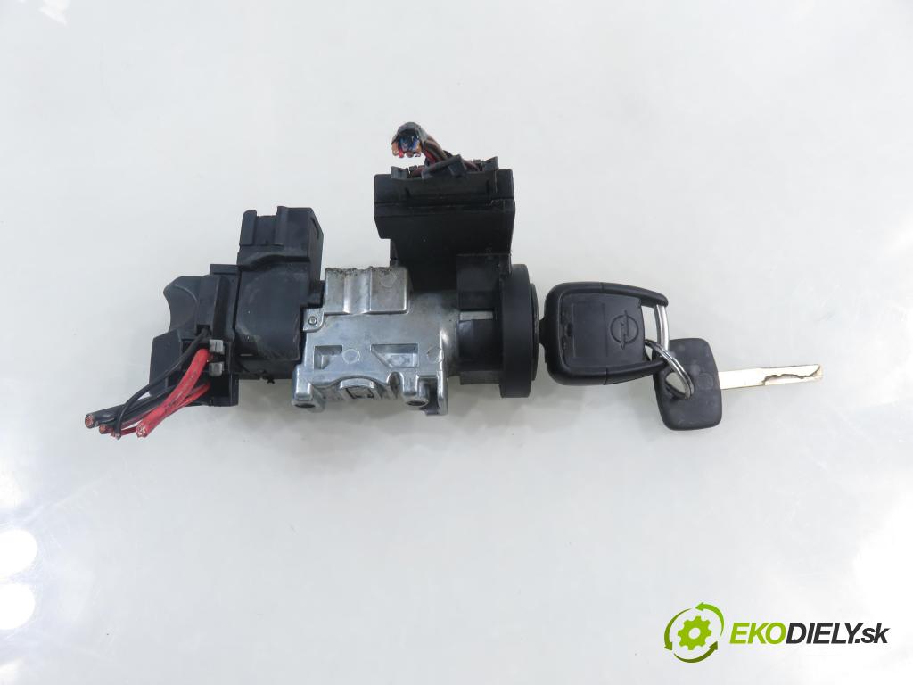 OPEL VECTRA B Kombi (J96) KOMBI 2000 74,00 2.0 DTI 16V - X 20 DTH 1995,00 spinačka 26037948 ; 26037951 ; 5WK4596 (Spínacia skrinka)