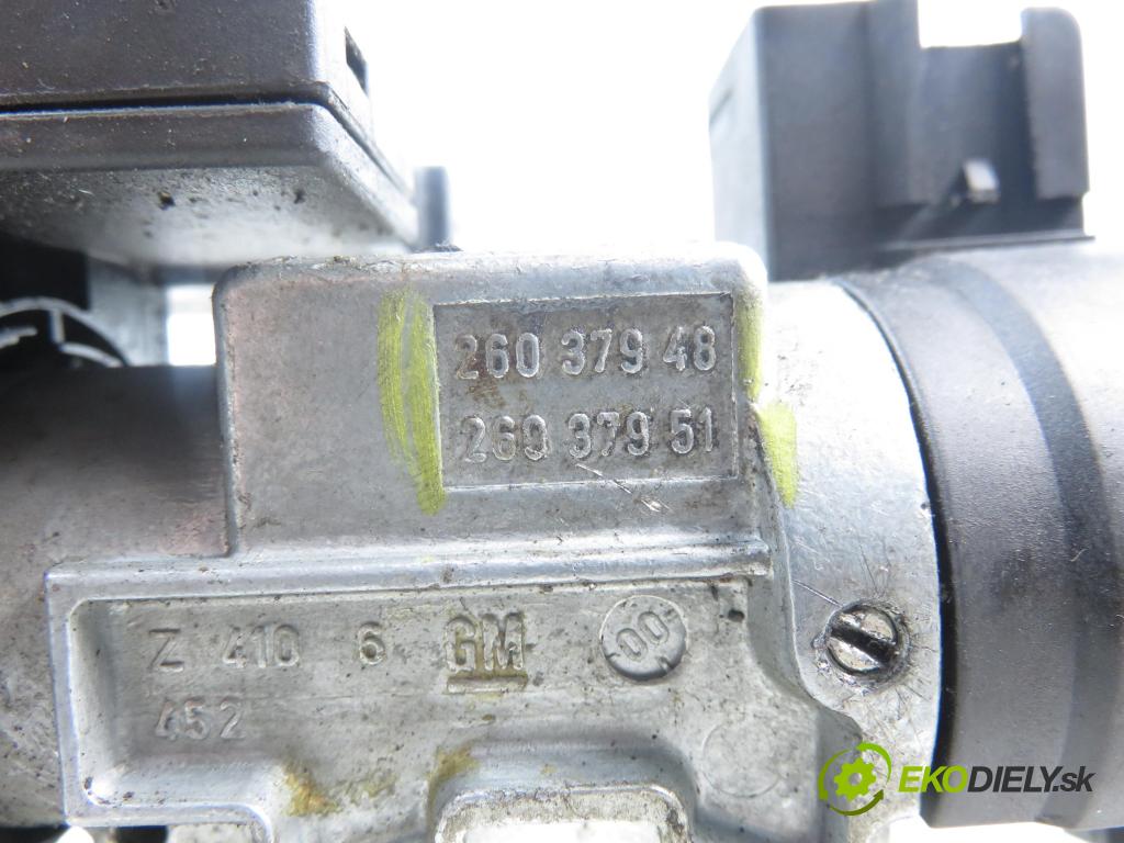 OPEL VECTRA B Kombi (J96) KOMBI 2000 74,00 2.0 DTI 16V - X 20 DTH 1995,00 spinačka 26037948 ; 26037951 ; 5WK4596 (Spínacia skrinka)