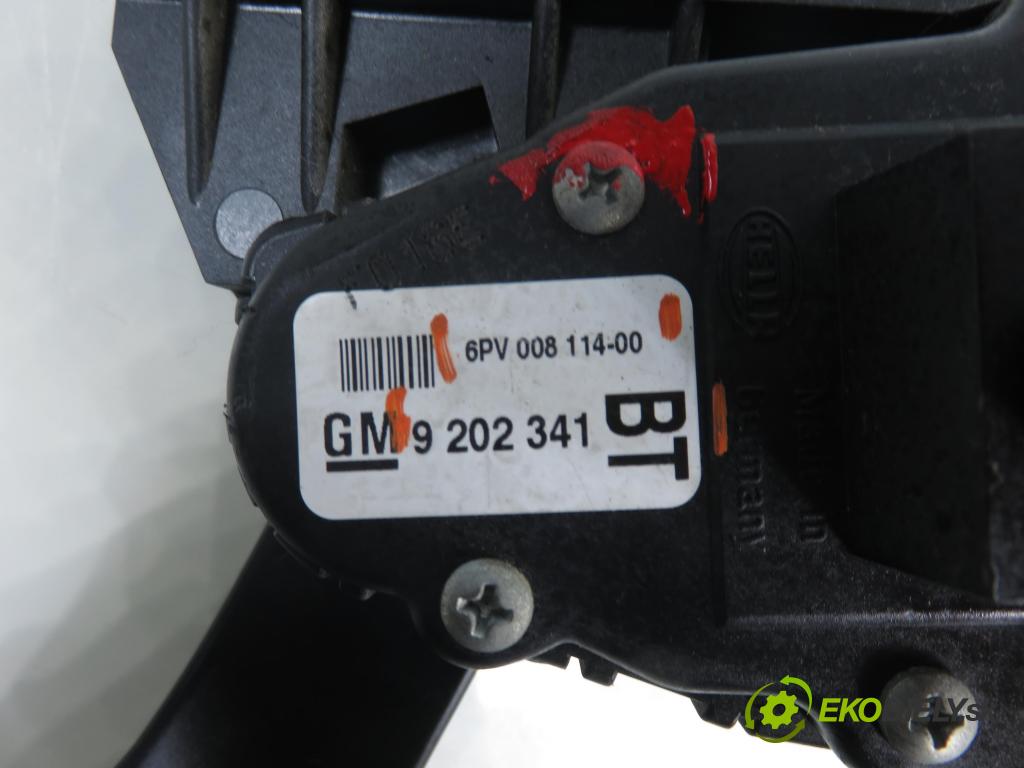 OPEL ZAFIRA B (A05) MINIVAN 2006 74,00 1.9 CDTI 8V 101 - Z 19 DTL 1910,00 Potenciometer plynu 9202341BT ; 6PV00811400 (Potenciometer plynového pedálu)