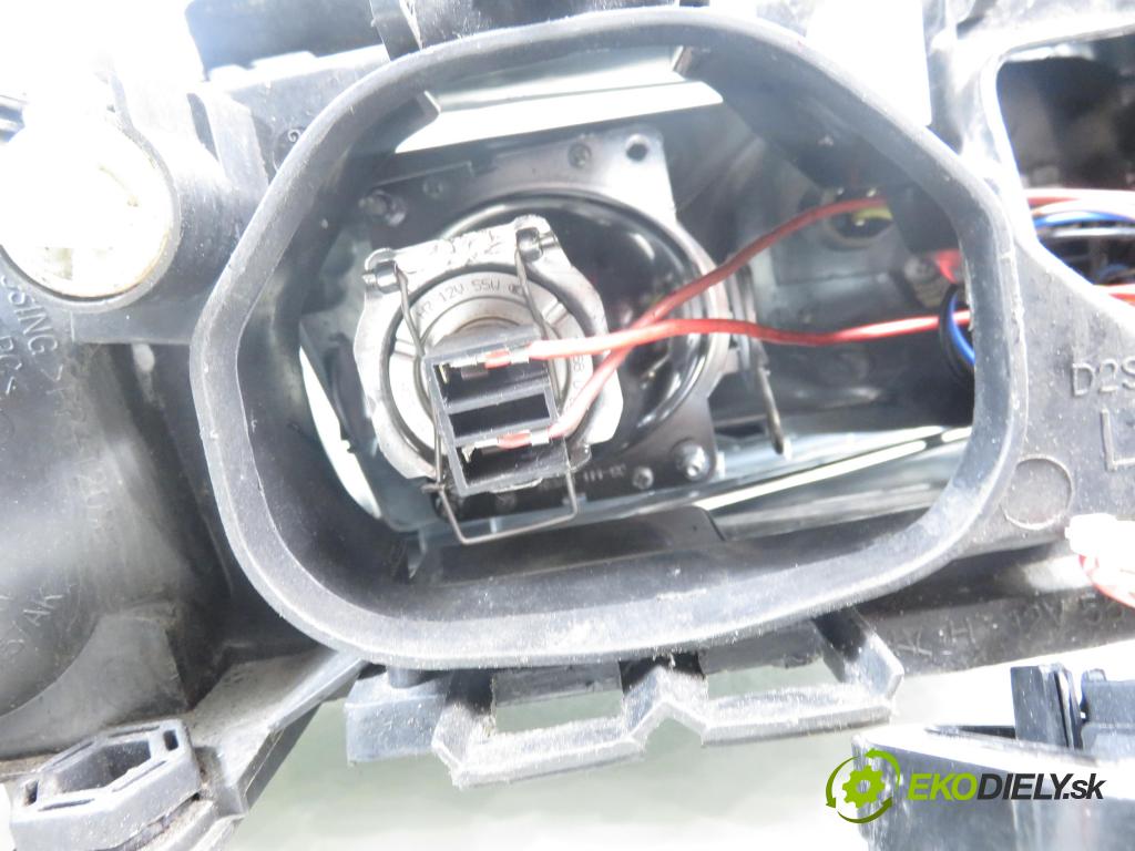 AUDI A4 (8D2, B5) SEDAN 2000 110,00 2.5 TDI - AFB 2496,00 Svetlo LP