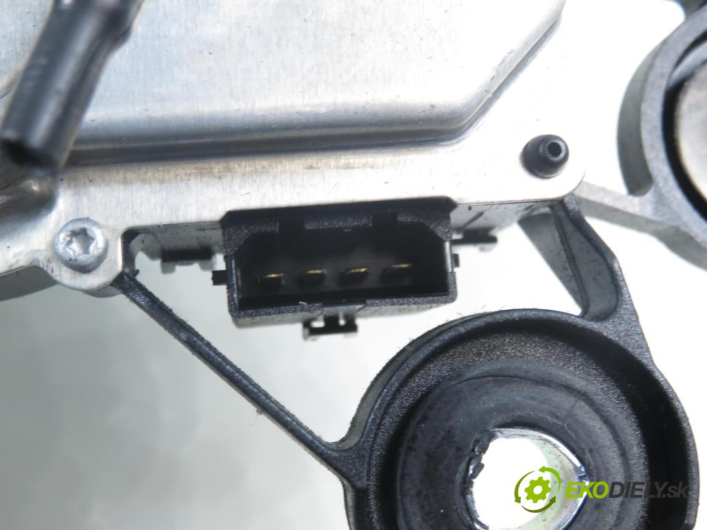 SEAT IBIZA IV (6J5, 6P1) HB 2009 51,00 1.2 12V DOHC 70 - BZG 1198,00 Motorček stierače zadné 6J4955711