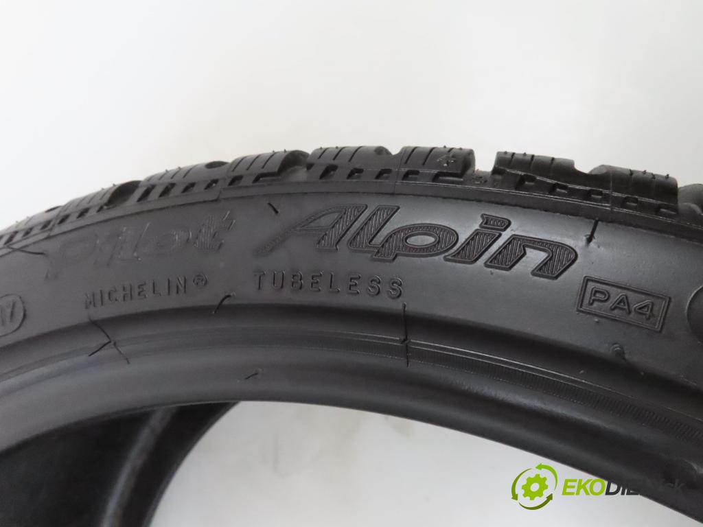 2017    PNEUMATIKY: / PNEUMATIKA: ZIMA: