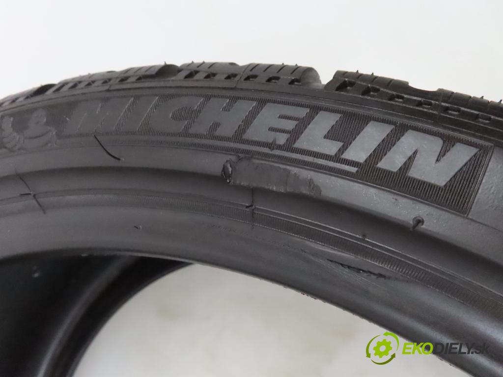 2017    PNEUMATIKY: / PNEUMATIKA: ZIMA: