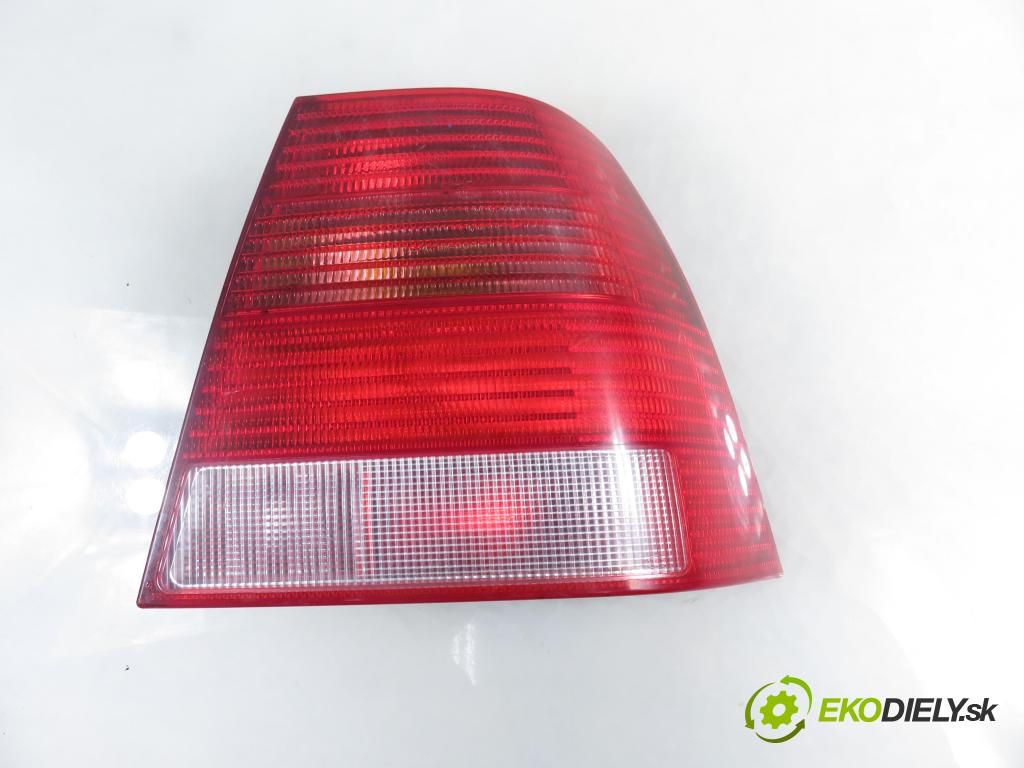 VW BORA (1J2) SEDAN 2000 85,00 2 - AQY 1984,00 světlo pravé zadní  ; 1J5945096AA