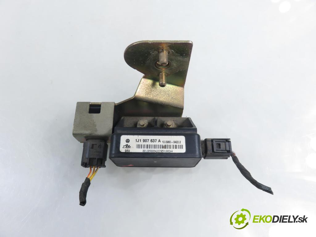 VW BORA (1J2) SEDAN 2000 85,00 2 - AQY 1984,00 snímač ESP 1J0907657A ; 10098000311 ; 1J0907651A