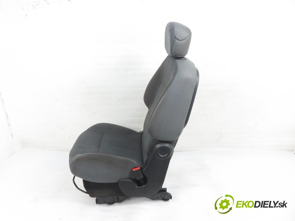 PEUGEOT PARTNER Skrzynia FURGON 2011 55,00 1.6 HDi - 9HT (DV6BTED4) 1560,00 Sedadlo CESTUJÚCI/PP