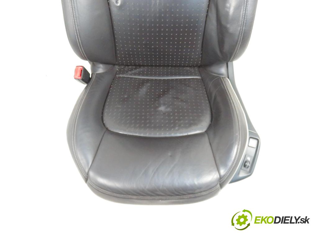 CITROEN C5 III (RD_) SEDAN 2008 155,00 3.0 V6 211 - XFV (ES9A) 2946,00 Sedadlo šoféri