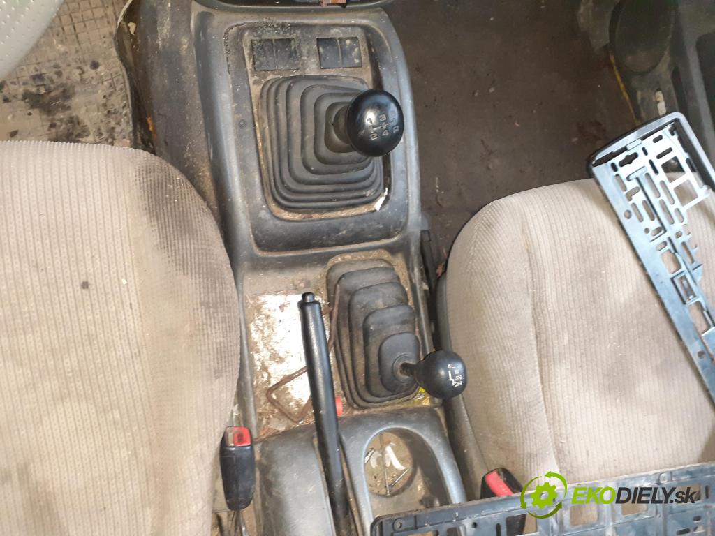 SUZUKI GRAND VITARA I (FT, HT) TERENOWY 2002 64,00 2.0 TD 87 4x4 - RF (MAZDA) 1998,00 Prevodovka MANUALNA 