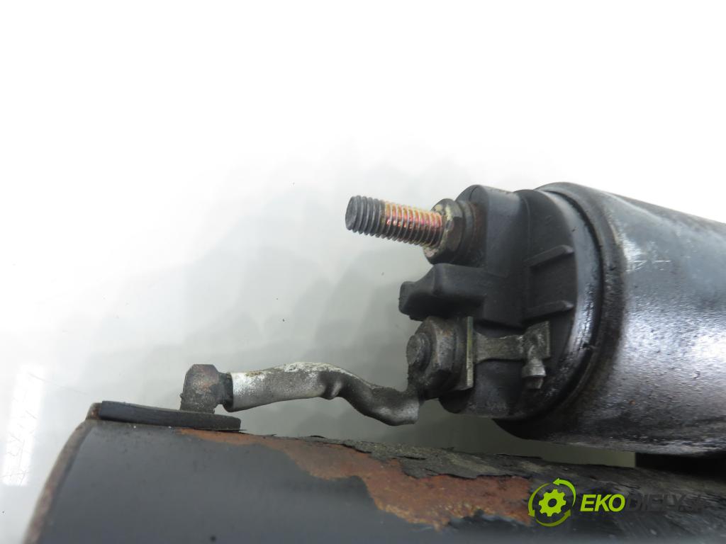 AUDI A4 Avant (8D5, B5) KOMBI 1997 81,00 1.9 TDI - AFN 1896,00 Štartér  (Štartér)