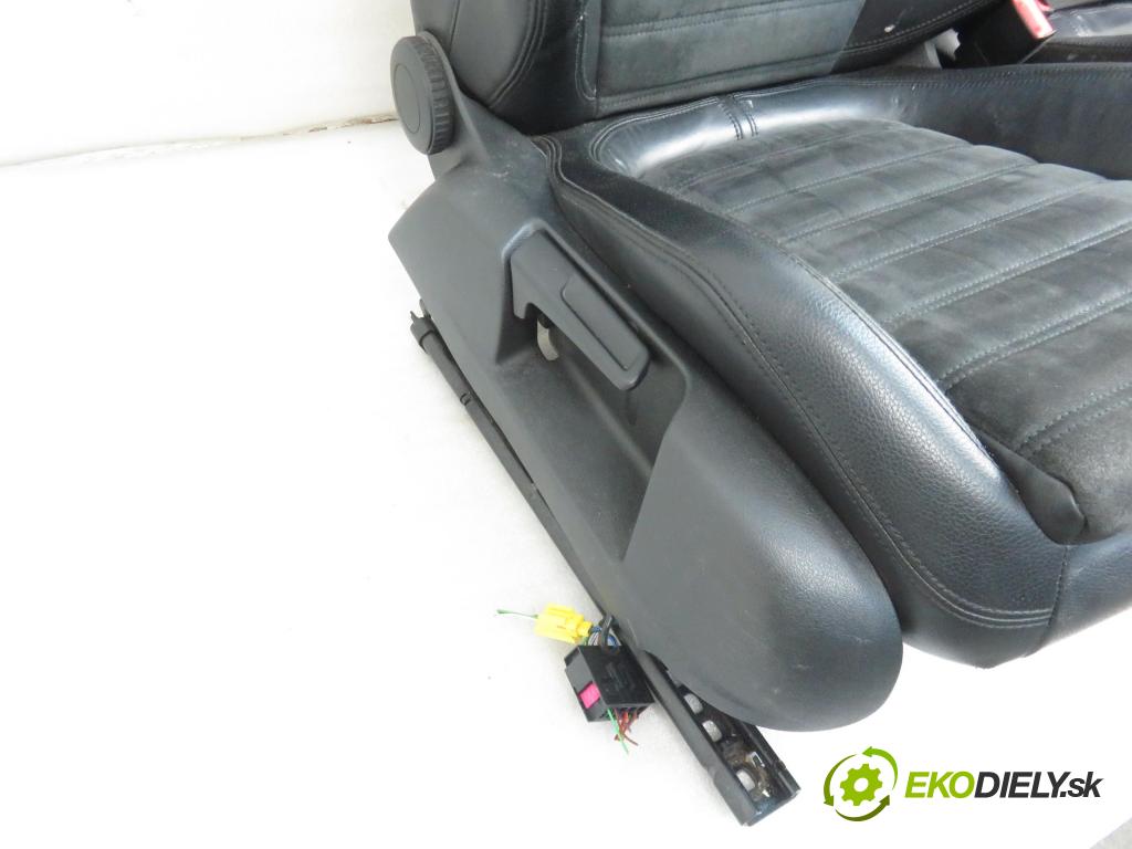 VW PASSAT B6 (3C2) SEDAN 2007 125,00 2.0 TDI - BMR 1968,00 Sedadlá, sedačky