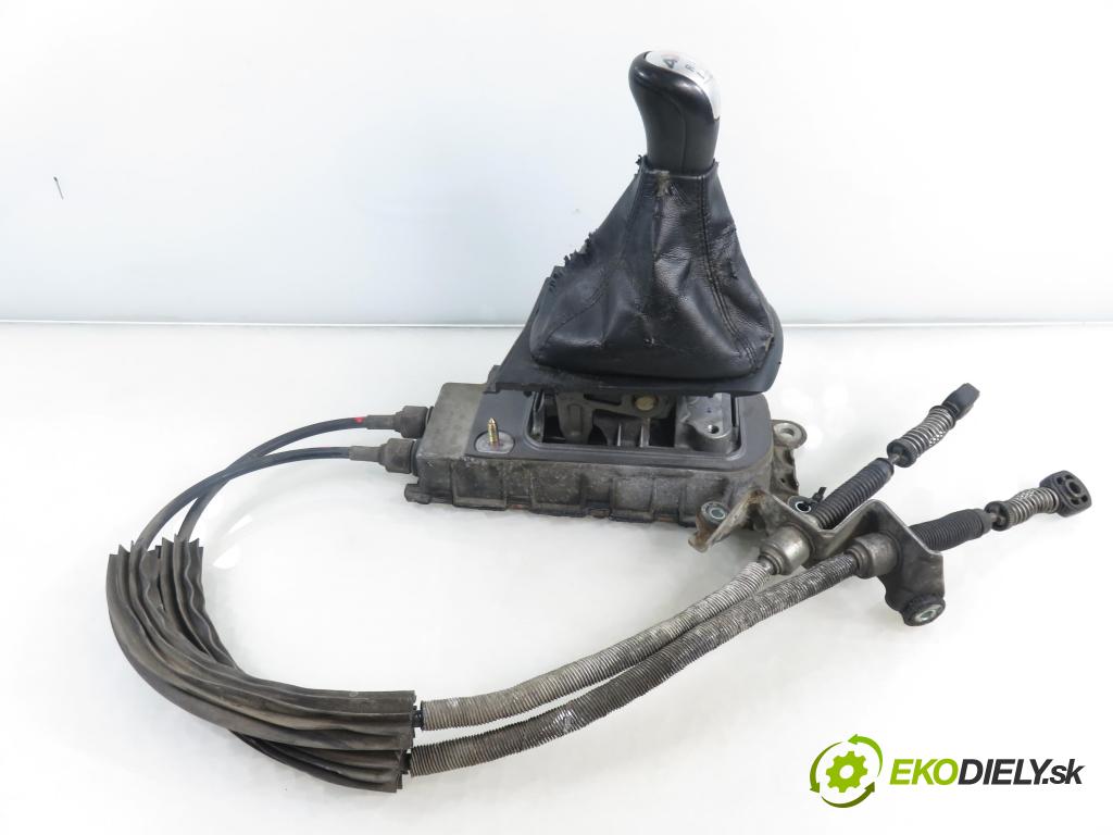 SKODA OCTAVIA I Combi (1U5) KOMBI 2002 74,00 1.9 TDI 4x4 - ATD 1896,00 ZVEDÁK: 1J0711265L