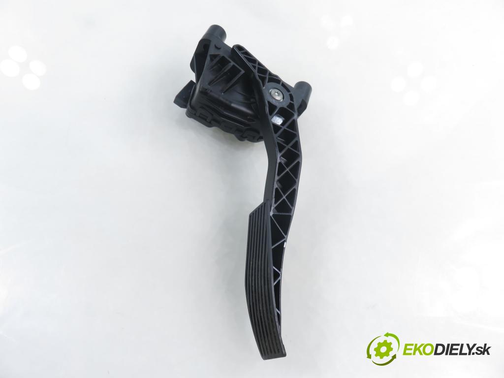 OPEL ASTRA H Kombi (A04) KOMBI 2007 81,00 1.7 CDTI - A 17 DTJ 1686,00 Potenciometer plynu 9157998BK ; 6PV00811200 (Potenciometer plynového pedálu)