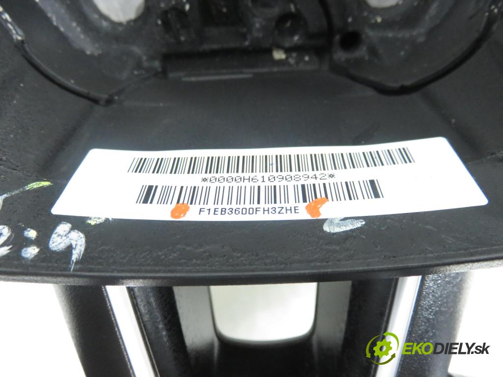 FORD FOCUS III HB 2016 77,00 1.6 Ti VCT 105 - IQDB 1596,00 Volant F1EB3600FH3ZHE (Volant)