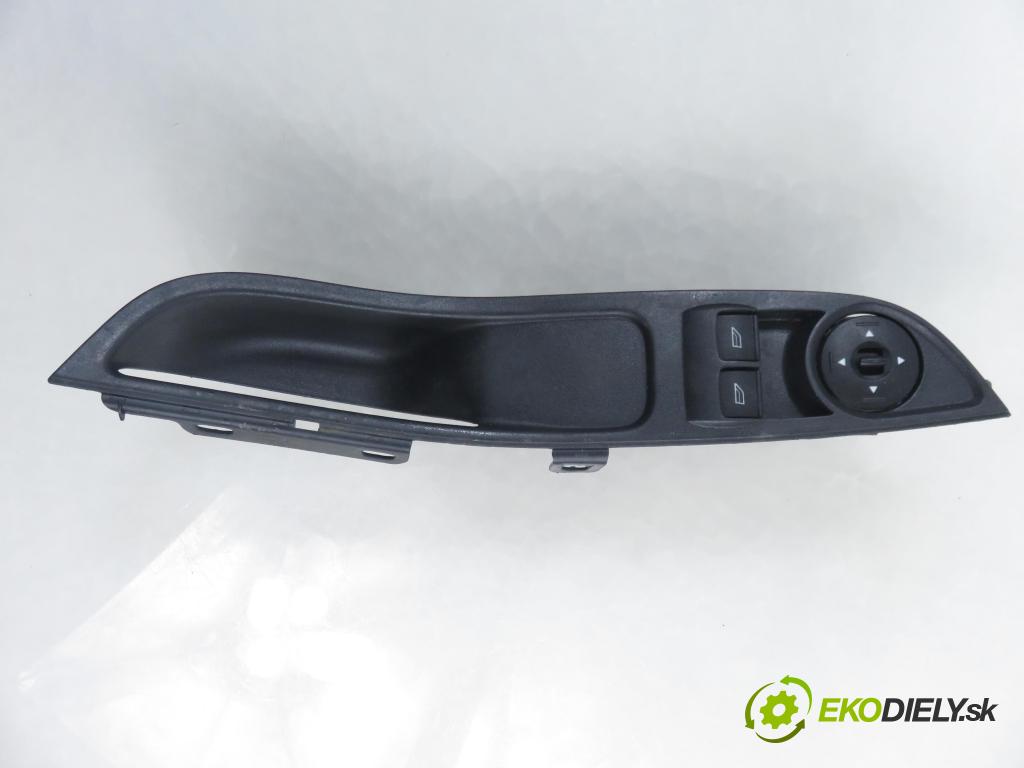 FORD FOCUS III HB 2016 77,00 1.6 Ti VCT 105 - IQDB 1596,00 Panel ovládania okien DT1T14A132FA