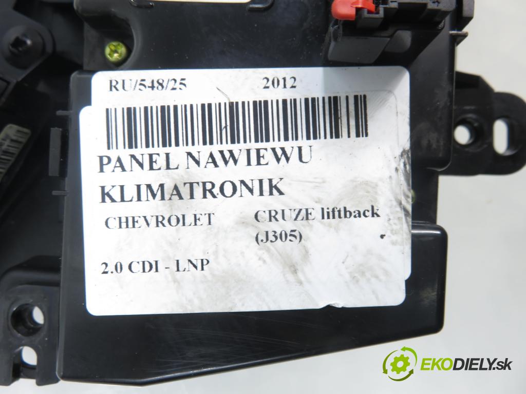 CHEVROLET CRUZE liftback (J305) HB 2012 120,00 2.0 Dsl - LNP 1998,00 Panel kúrenia KLIMATRONIK