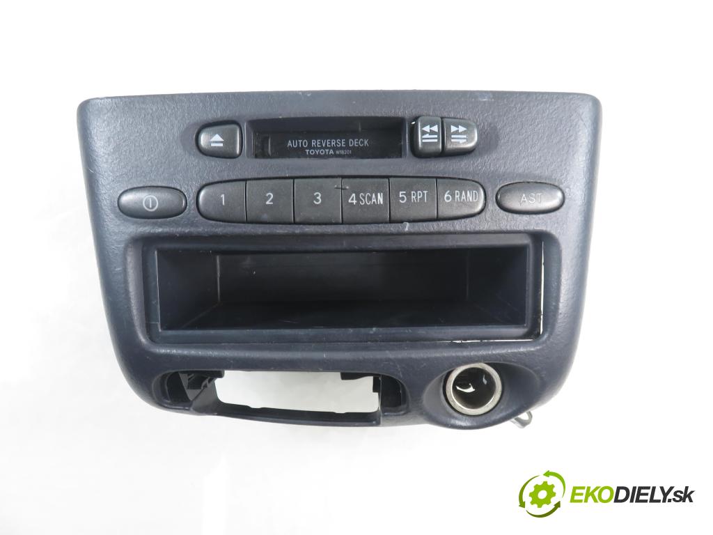 TOYOTA YARIS (_P1_) HB 2002 50,00 1.0 VVT- i 68 - 1SZ-FE 998,00 RADIO Modul 861200D012