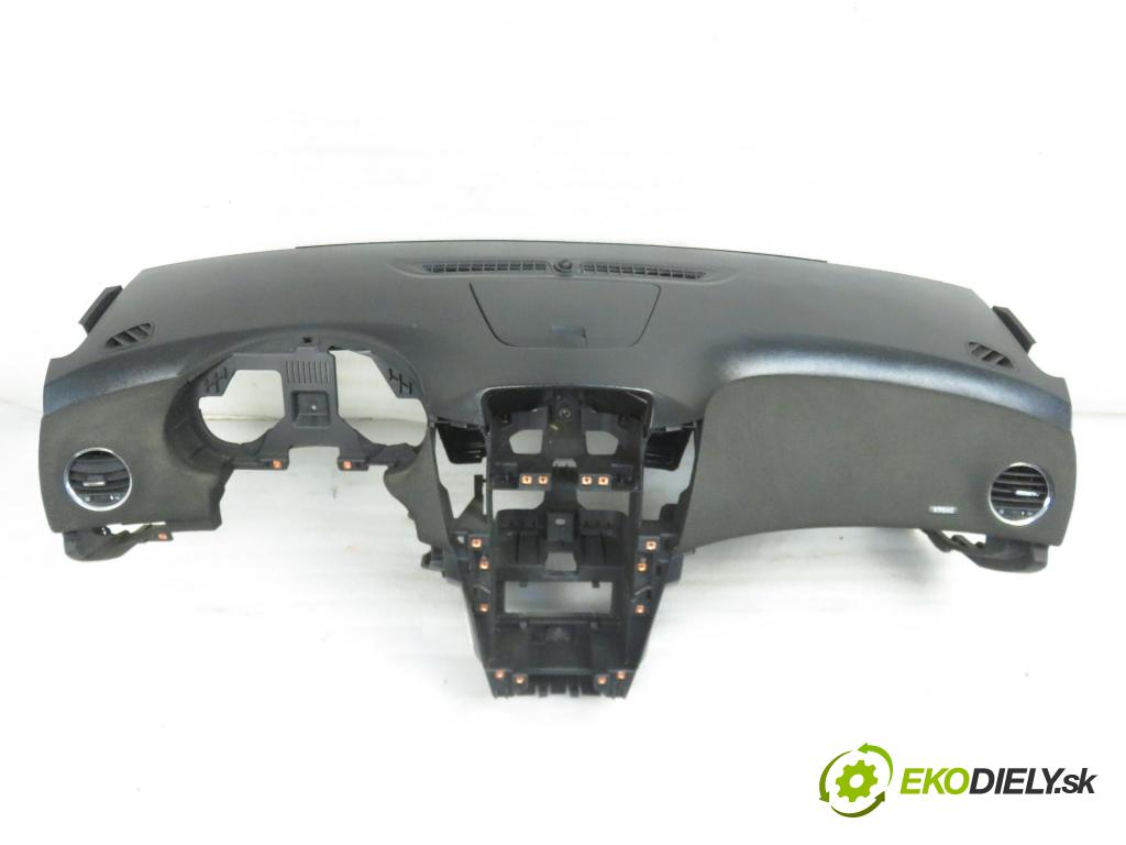 CHEVROLET CRUZE liftback (J305) HB 2012 120,00 2.0 Dsl - LNP 1998,00 doska