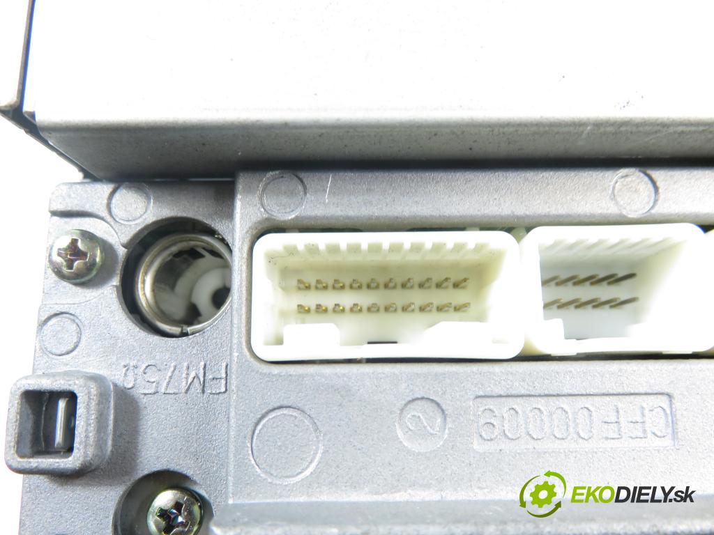 TOYOTA COROLLA Verso (_E12_) MINIVAN 2003 99,00 1.8 VVT-i 135 (ZZE122_) - 1ZZ-FE 1794,00 RADIO CD 8612002380