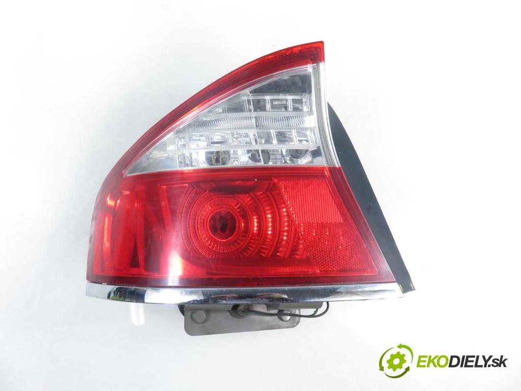 SUBARU LEGACY IV (BL) SEDAN 2009 110,00 2.0 D AWD 1998,00 světlo levé zadní 22020960