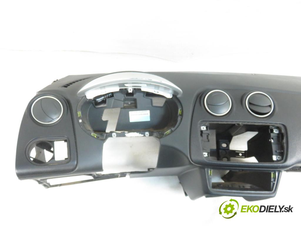 SEAT IBIZA IV (6J5, 6P1) HB 2009 77,00 1.9 TDI - BLS 1896,00 doska
