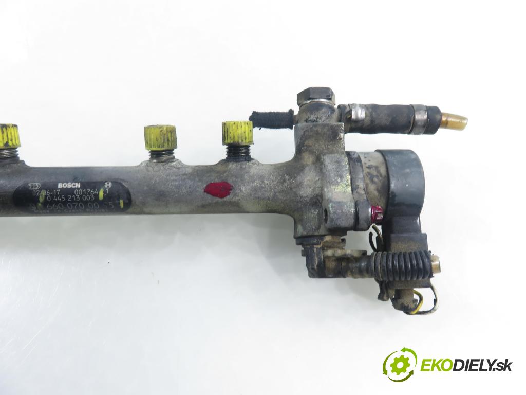 SMART FORTWO Coupe (450) HB 2004 30,00 0.8 CDI (450.300, 450.301, 450.302, 450.303, 450.3 799,00 lišta vstřikovací 6110780149 ; 6600700095 ; 0445213003 (Vstřikovací lišta)