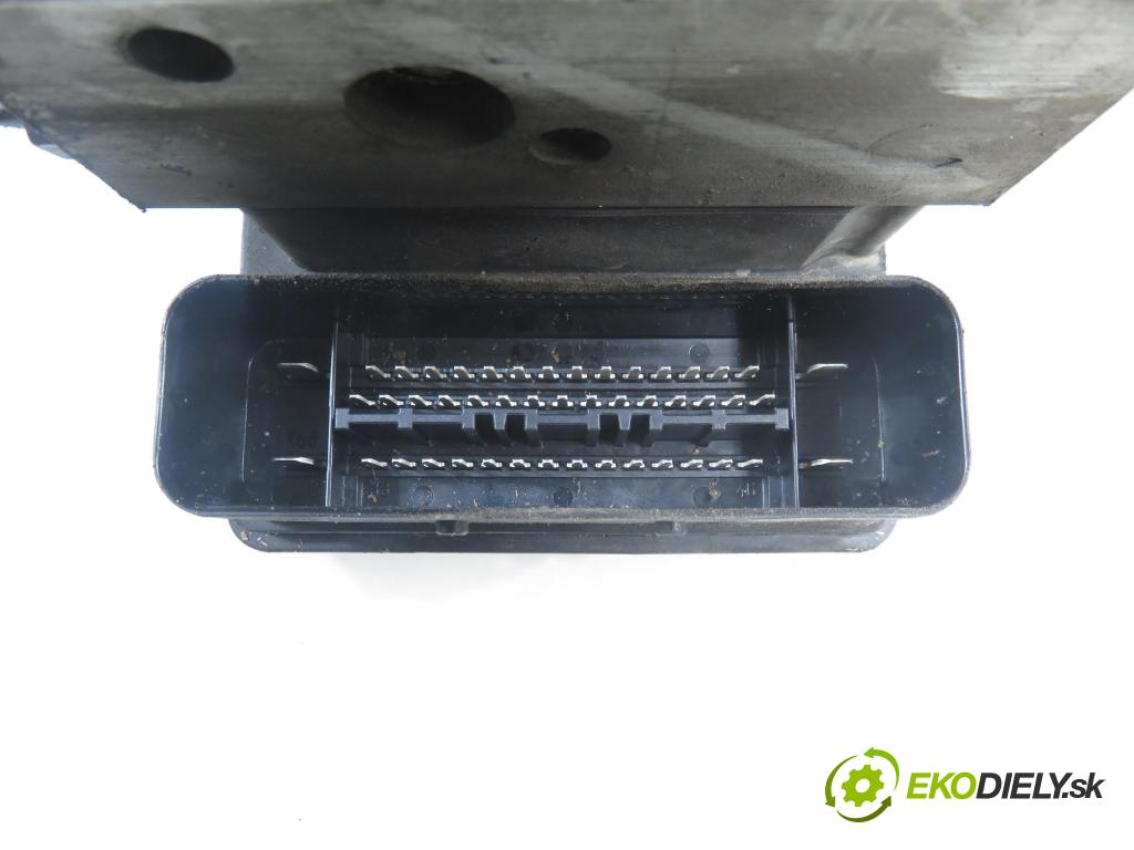 SEAT ALHAMBRA (7V8, 7V9) MINIVAN 2004 85,00 1.9 TDI PD 115 - AUY 1896,00 Pumpa ABS 7M3907379G ; 10092503173 (Pumpa ABS)