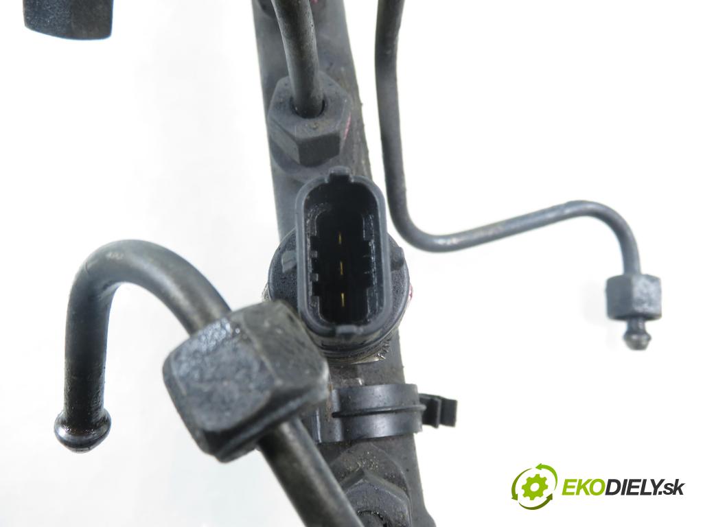 RENAULT TRAFIC II Autobus (JL) BUS 2005 74,00 1.9 dCI 100 (JL0C) - F9Q 760 1870,00 Lišta vstrekovacia 0445214065 ; 8200330912 ; 0281002720 (Vstrekovacia lišta)