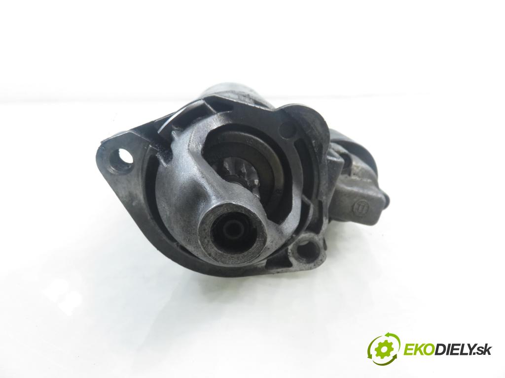 VW PASSAT B5 (3B2) SEDAN 1998 81,00 1.9 TDI 110 - AFN 1896,00 startér 068911024C (Startér)