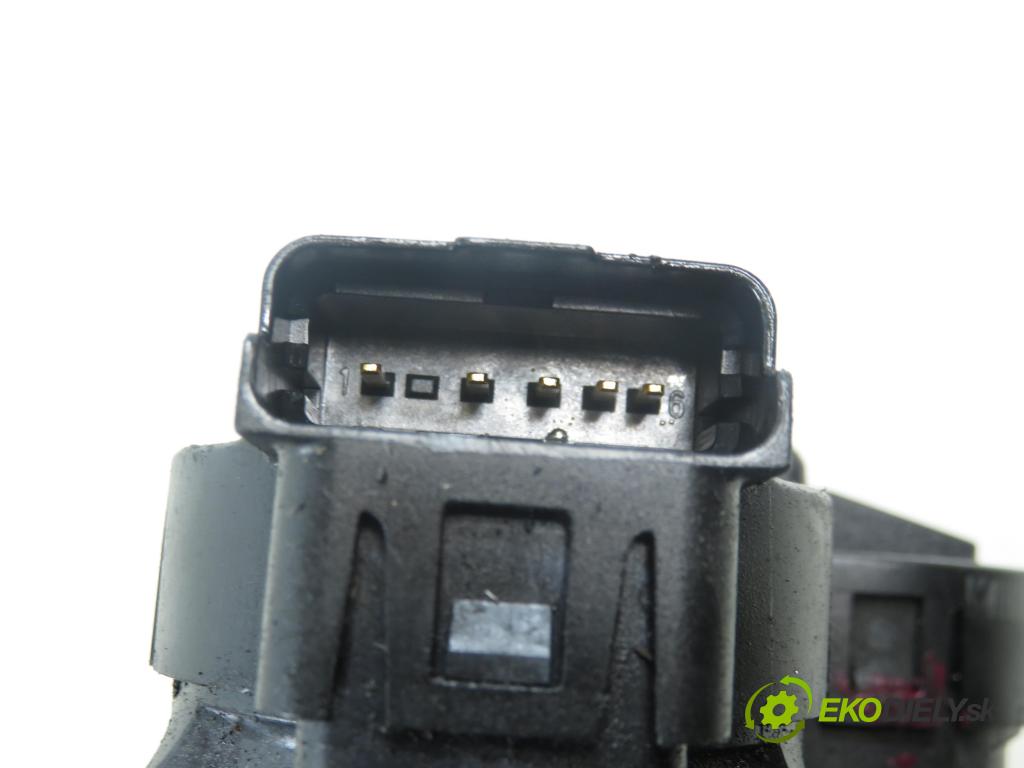 PEUGEOT 307 (3A/C) HB 2004 80,00 1.6 HDi 110 1560,00 Škrtiaca klapka 9649832580 ; 25342946 (Škrtiaca klapka)