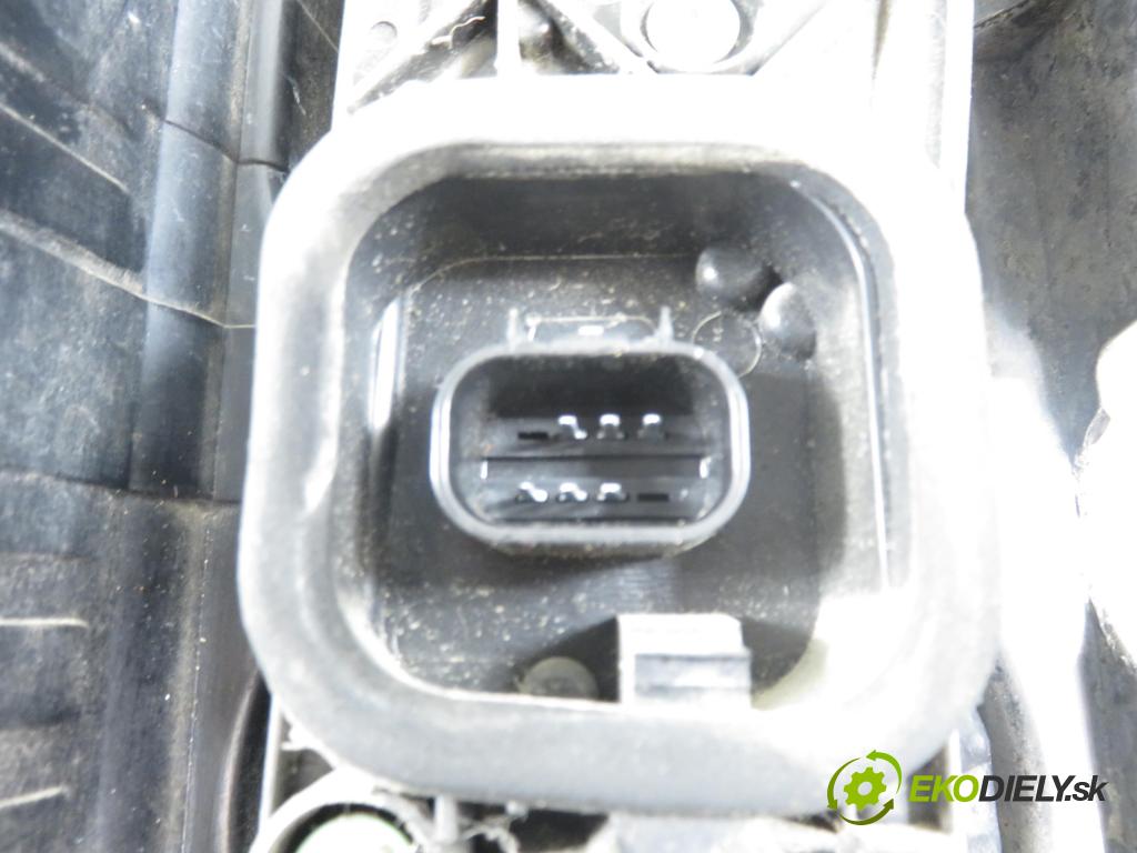 FIAT DUCATO Furgon (250_, 290_) FURGON 2010 74,00 100 Multijet 2.2 D - 4HV 2198,00 Svetlo pravé zadné 01366453080
