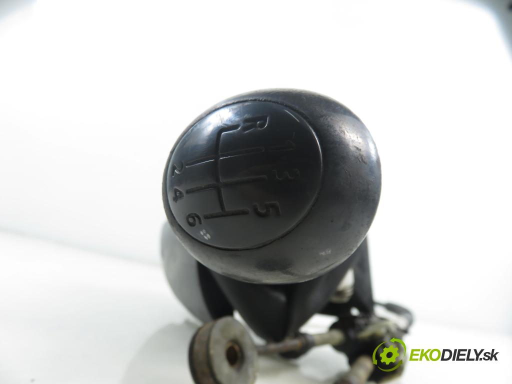 RENAULT MASTER III Platforma / podwozie (EV, HV, UV) KABINA/PLATFORMA 2015 0,00 2.3 dCi 165 FWD - M9T 700 2298,00 ZVEDÁK: