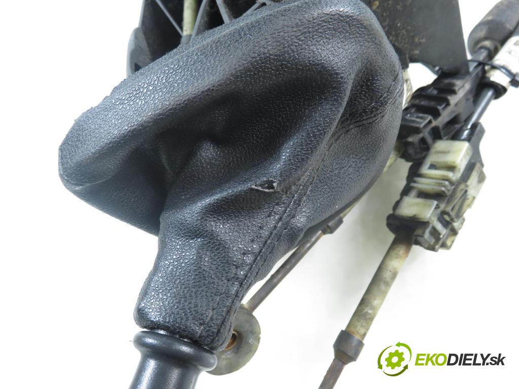 RENAULT MASTER III Platforma / podwozie (EV, HV, UV) KABINA/PLATFORMA 2015 0,00 2.3 dCi 165 FWD - M9T 700 2298,00 ZVEDÁK: