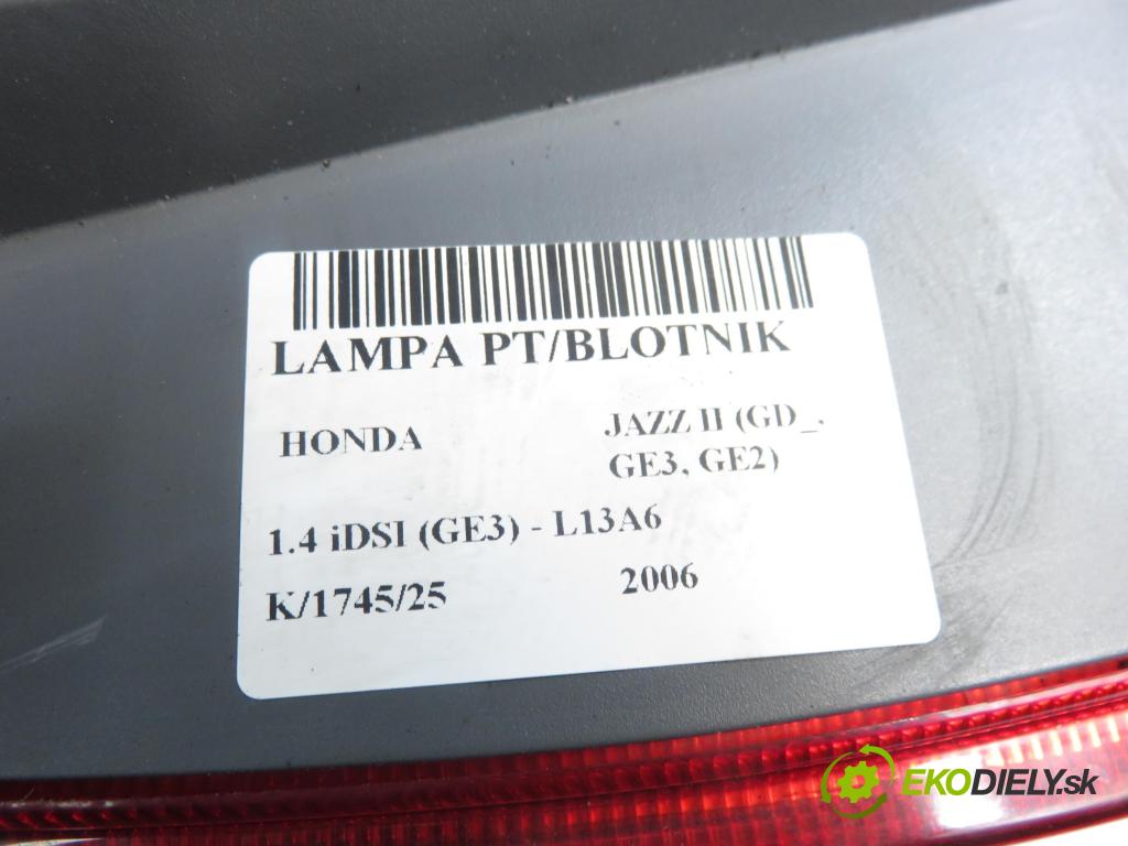 HONDA JAZZ II (GD_, GE3, GE2) HB 2006 0,00 1.4 iDSI (GE3) - L13A6 1339,00 Svetlo pravé zadné
