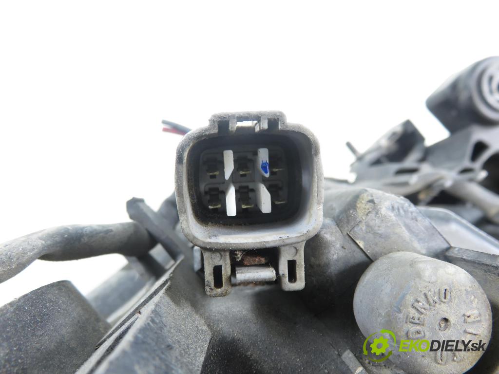SUBARU FORESTER (SG_) KOMBI 2006 92,00 2.0 AWD 125 - EJ201 1994,00 Svetlo PP