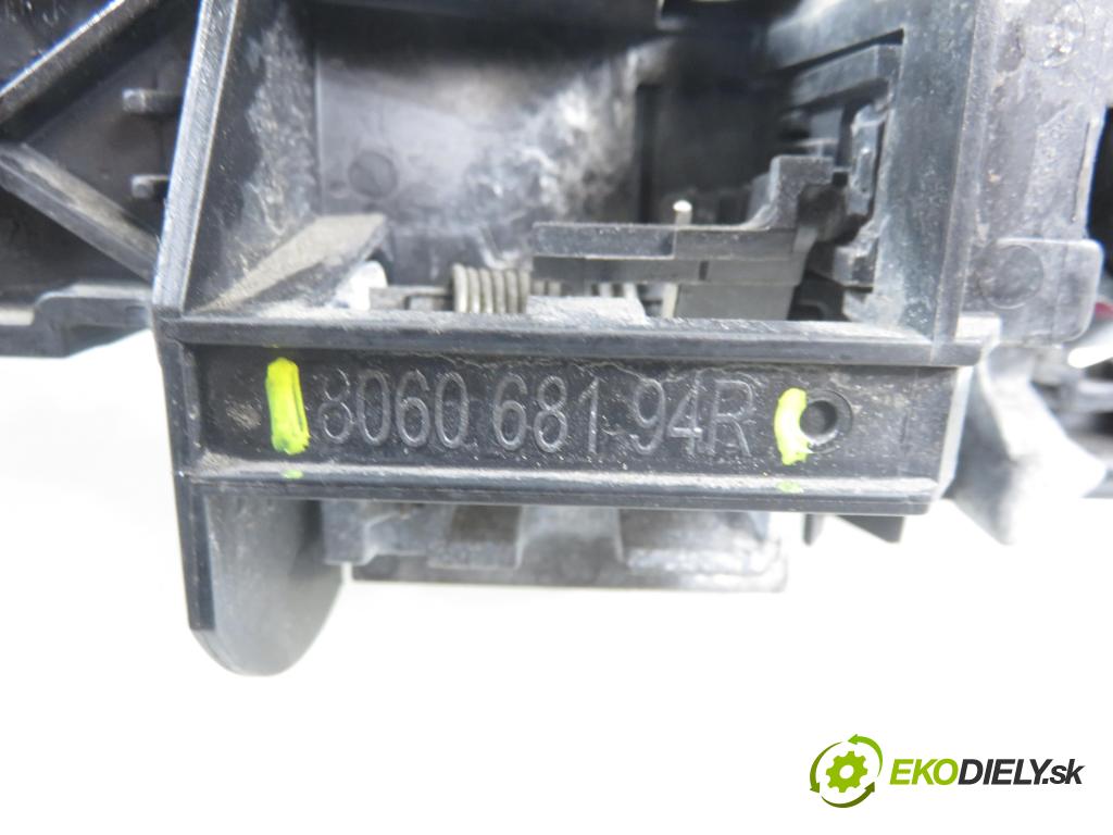 RENAULT MASTER III Platforma / podwozie (EV, HV, UV) KABINA/PLATFORMA 2015 0,00 2.3 dCi 165 FWD - M9T 700 2298,00 klika 806068194R