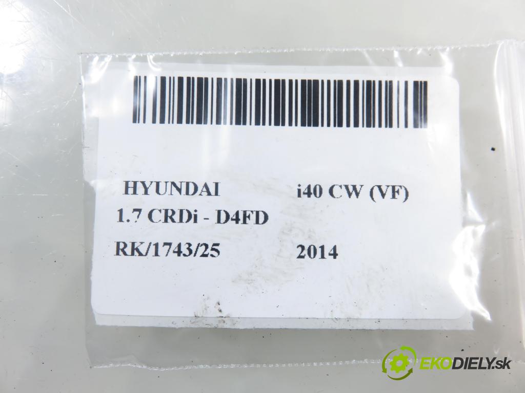 HYUNDAI i40 CW (VF) KOMBI 2014 100,00 1.7 CRDi 136 - D4FD 1685,00 ovladač rádia 967903Z100RY