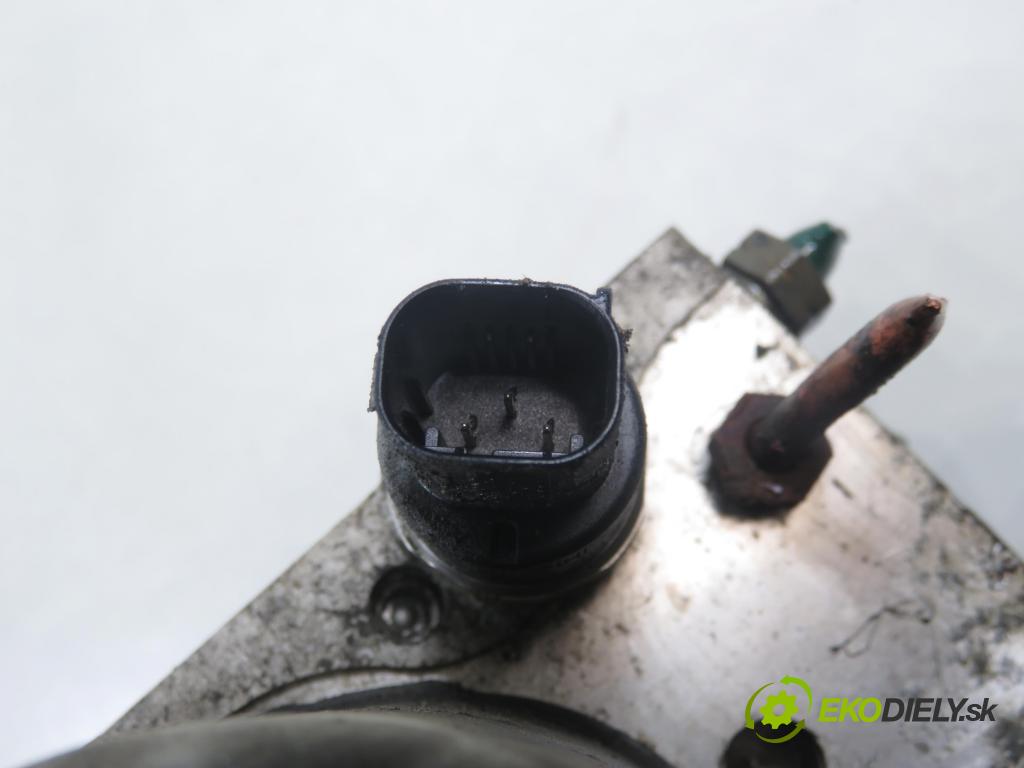 PEUGEOT 307 SW (3H) KOMBI 2003 79,00 2.0 HDI 110 - RHS 1997,00 Pumpa ABS 0265950084 (Pumpa ABS)