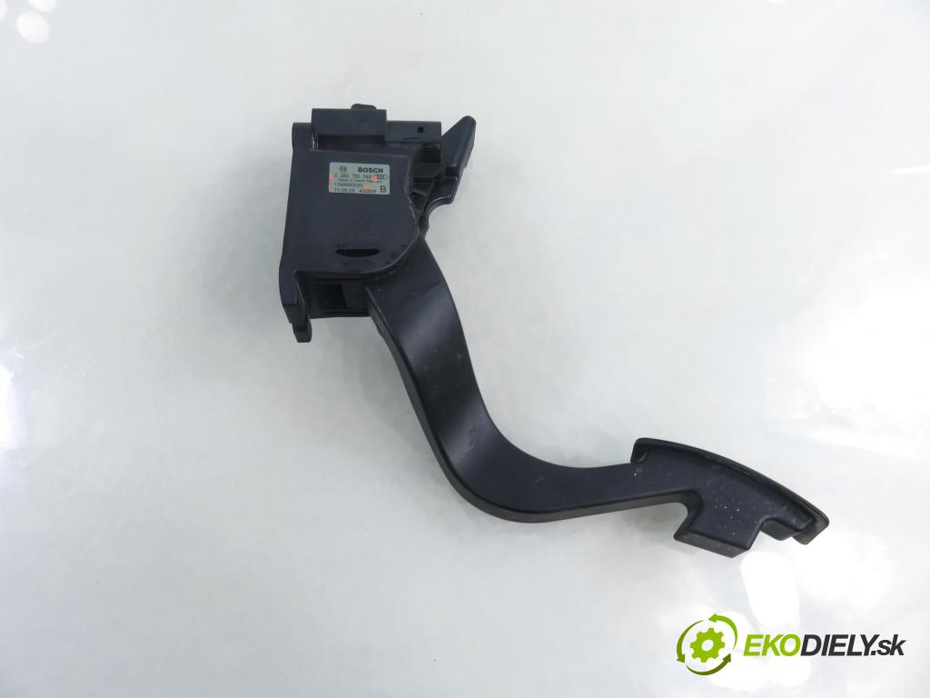 FIAT DUCATO Furgon (250_, 290_) FURGON 2010 74,00 100 Multijet 2.2 D - 4HV 2198,00 Potenciometer plynu 0280755049 ; 1349820080 (Potenciometer plynového pedálu)