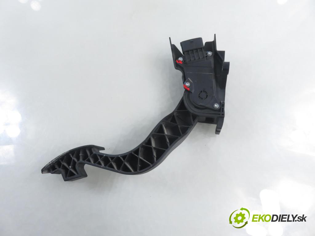 FIAT DUCATO Furgon (250_, 290_) FURGON 2010 74,00 100 Multijet 2.2 D - 4HV 2198,00 Potenciometer plynu 0280755049 ; 1349820080 (Potenciometer plynového pedálu)